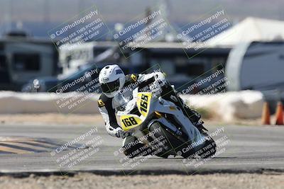 media/Oct-05-2025-CVMA (Sun) [[beeef4f201]]/Race 5-Amateur Supersport Open (Holeshot)/